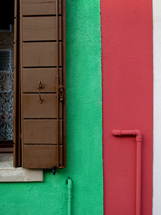 Ausschnitt einer Häuserfassade auf Burano
