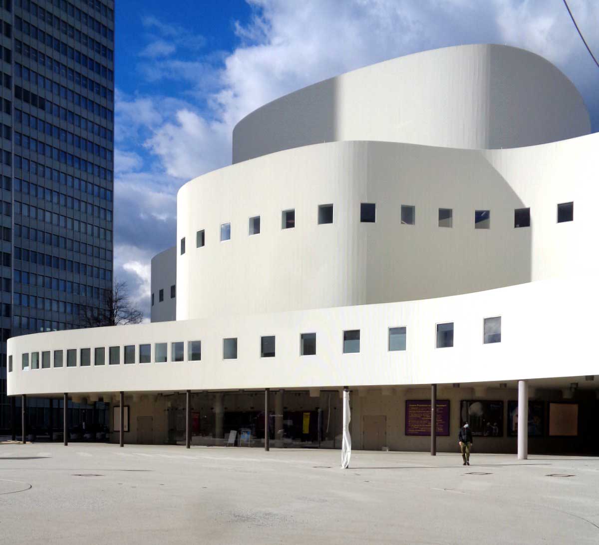 Das Schauspielhaus Düsseldorf nach Sanierung