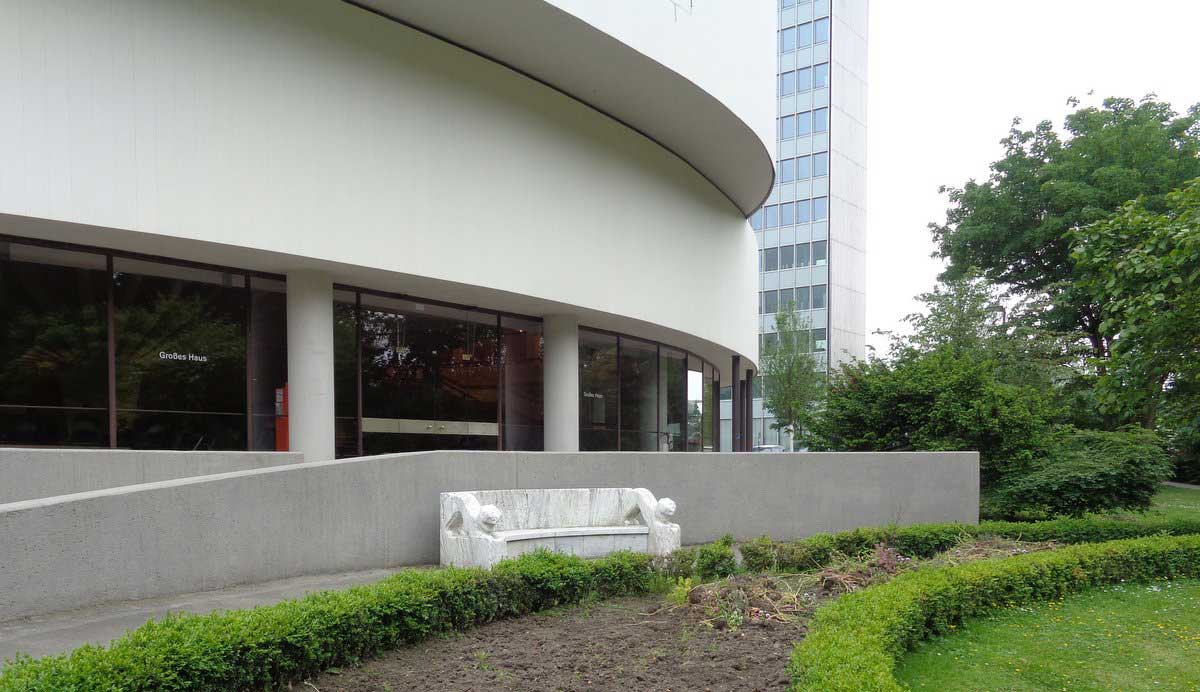 Das Schauspielhaus Düsseldorf nach Sanierung Außenbereich